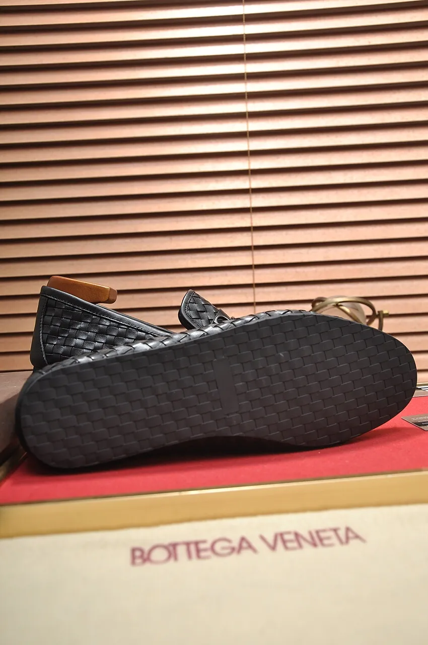 Men's shoes 💰460💶 [Botteg Venetta (BV)] (wallet shoes) exclusive new model official website new model The upper is made of high-quality top calfskin. Delicate feel and flowing luxurious texture. Tailored for refined men to create a noble aura. Delicate and regular Mark hand stitching. Smooth lines. Full sheepskin lining, comfortable to wash sweat. 38-44